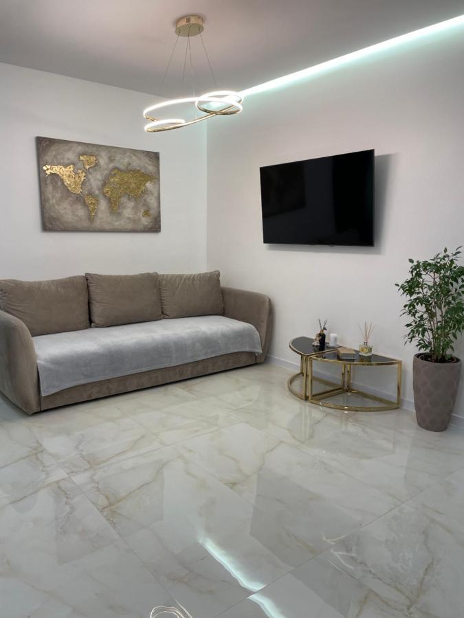 Жк Great Britain Apartment Львов Экстерьер фото