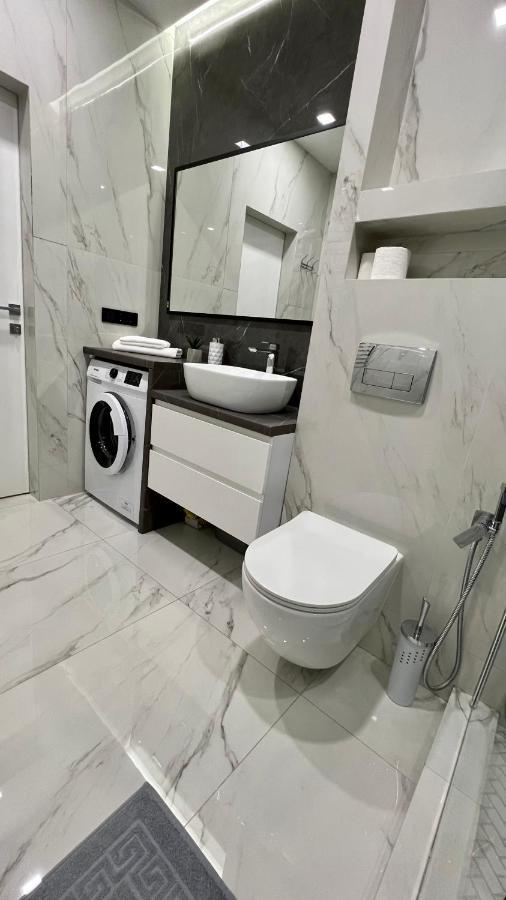 Жк Great Britain Apartment Львов Экстерьер фото